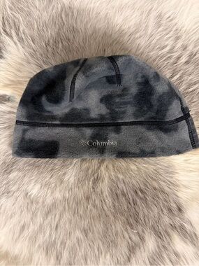Columbia Gray/Charcoal Camo Fleece Beanie